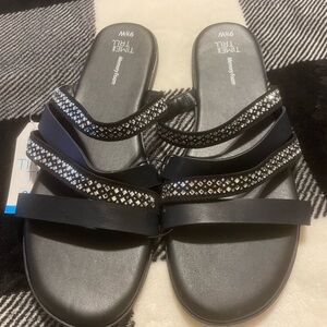 Women’s Brand New Black with Rhinestones on the strap Size 9 1/2 Summer Sandals